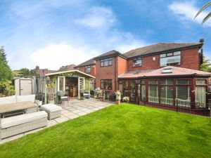 Rear- click for photo gallery